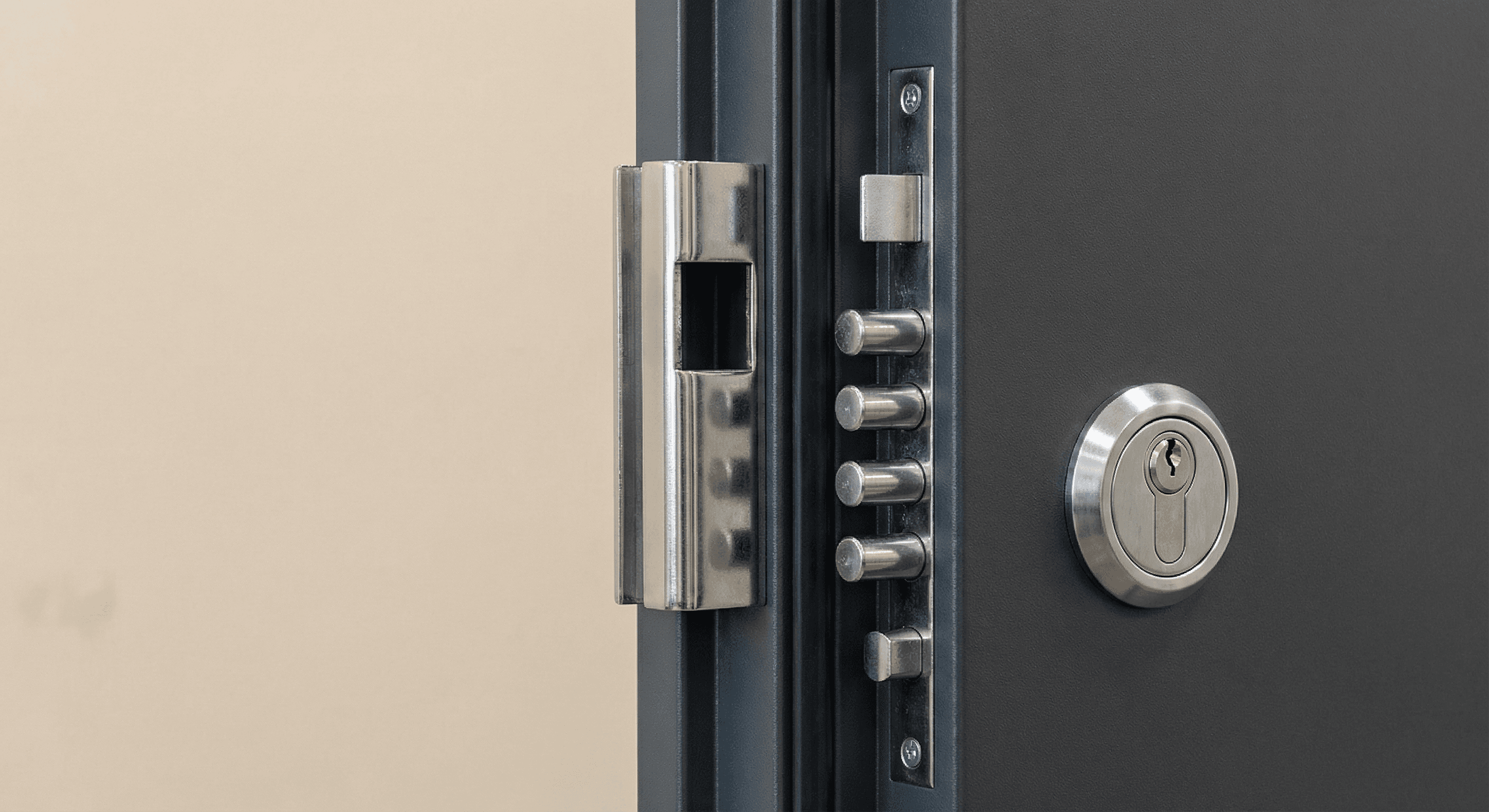 Photo professionnelle porte anti-squat pour securisation d'acces